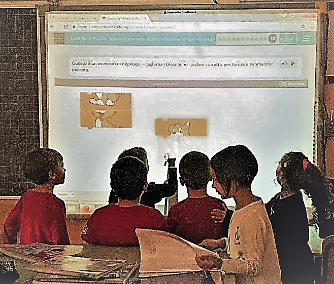 as-17-18-i-primaria-tutti-pazzi-per-il-coding-vergari-valeria-cerullo-imma